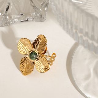 Ak hľadáte výrazný doplnok, toto je on 😍. Prsteň Floralin je dolonalosť sama o sebe. Môžete ho kombinovať, no dokonale si...