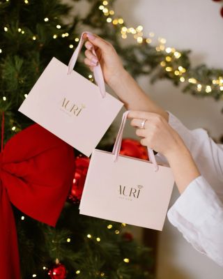 Tešíš sa na sviatky? ✨ Na chvíle spomalenia a malé radosti, ktoré majú význam. 🎁 Pri nákupe nad 25 € získaš darček zdarma....